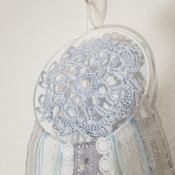 ๐ธ Small One-of-a-kind Unique Handmade Boho Dream Catcher Wall Home Decor - Picture 4 of 5